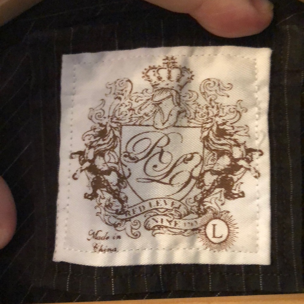 Red Level Nine Button-up - Picture 3 of 7